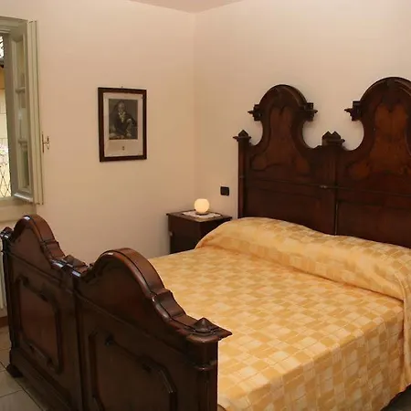 Crella Apartamento *
